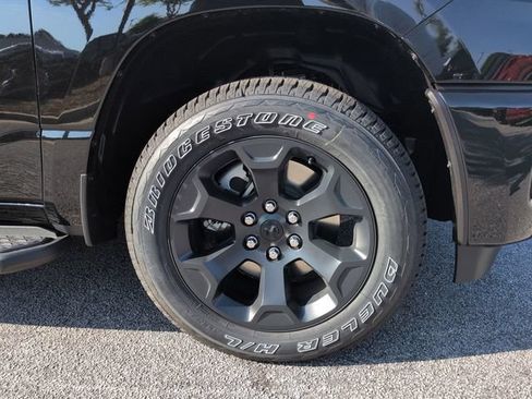 New 2026 RAM 1500 Express AWD/4WD image 10