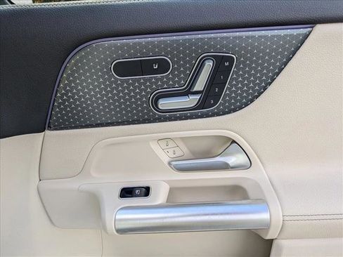 Certified 2025 Mercedes-Benz GLA 250 4MATIC w/ Exclusive Package image 21