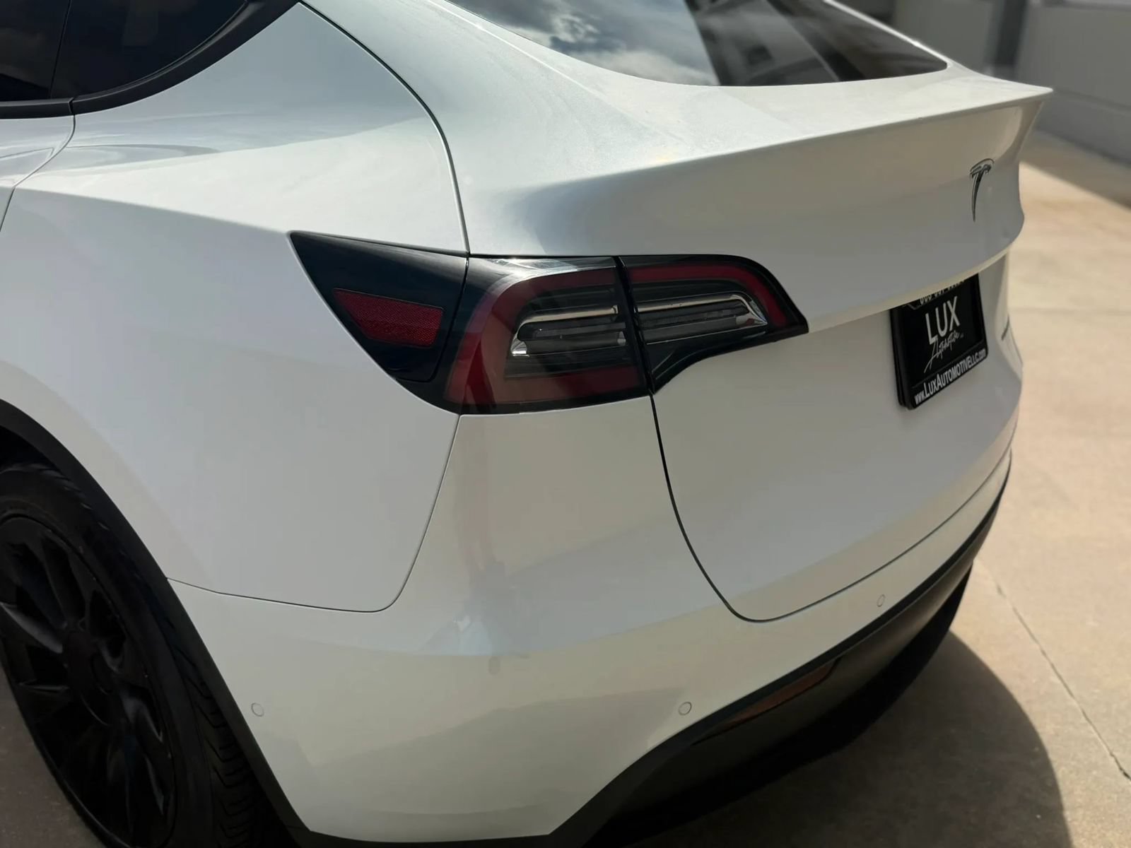 Used 2021 Tesla Model Y Long Range AWD/4WD image 12