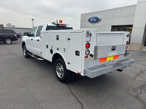 Used 2015 Chevrolet Silverado 2500 W/T w/ WT Fleet Convenience Package image 7