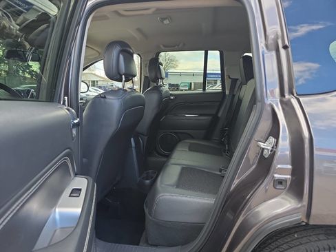 Used 2014 Jeep Compass Latitude AWD/4WD image 25