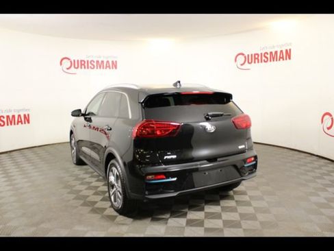 Used 2020 Kia Niro EX Premium w/ Cold Weather Package FWD image 6