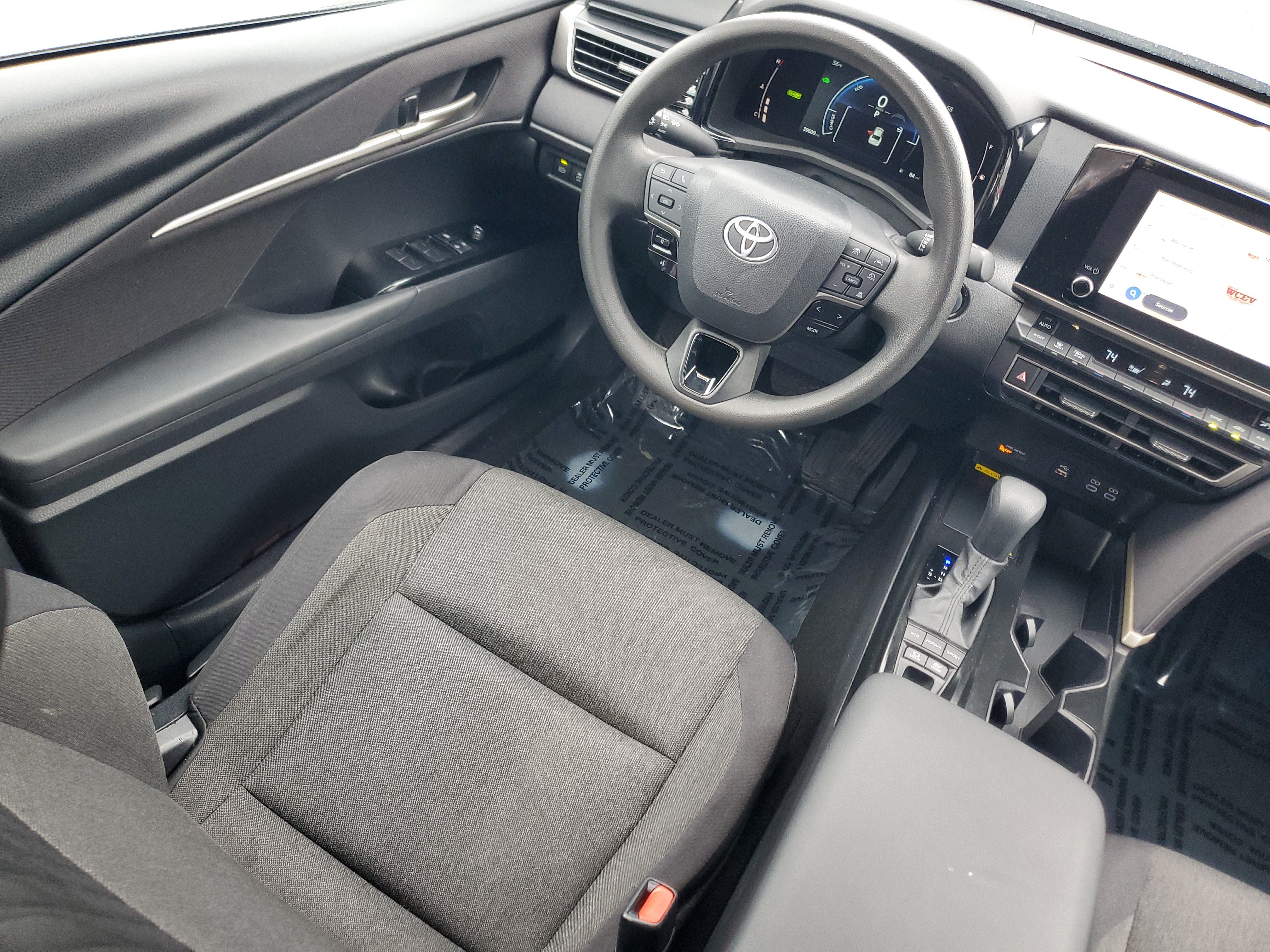 Certified 2025 Toyota Camry LE FWD image 14
