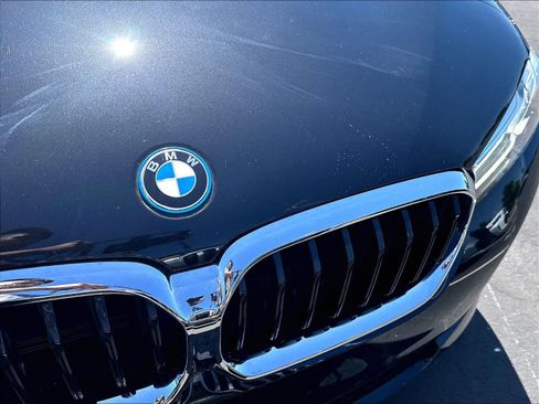 Used 2023 BMW 530e w/ Convenience Package RWD image 36