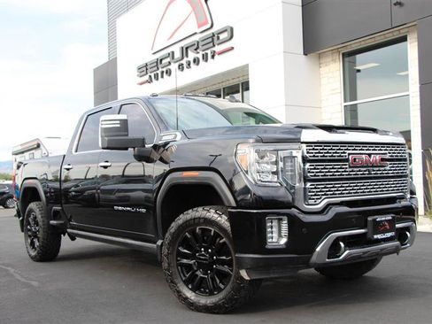 Used 2022 GMC Sierra 2500 Denali w/ Denali Black Diamond Edition AWD/4WD image 53