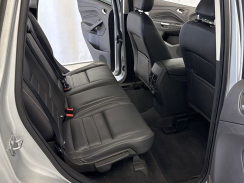 Used 2019 Ford Escape SEL image 34