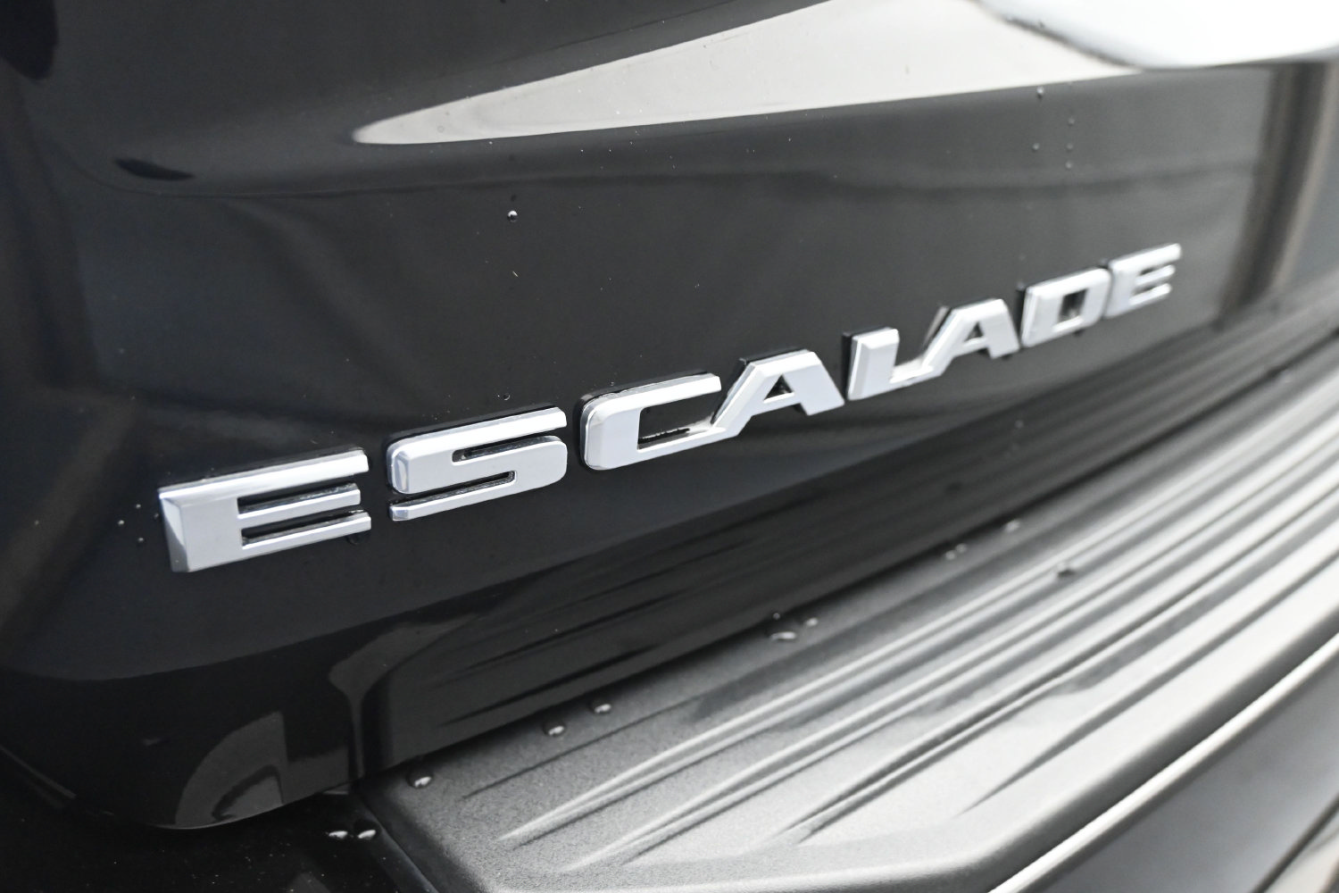 Used 2024 Cadillac Escalade V AWD/4WD image 33