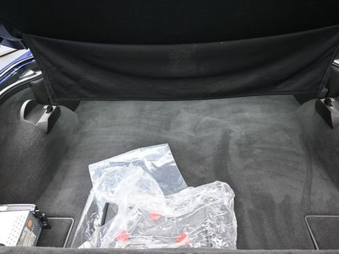 Used 2005 Chevrolet Corvette Coupe w/ Preferred Equipment Group RWD image 19