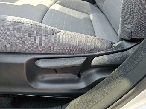 Used 2025 Toyota Corolla SE FWD image 15