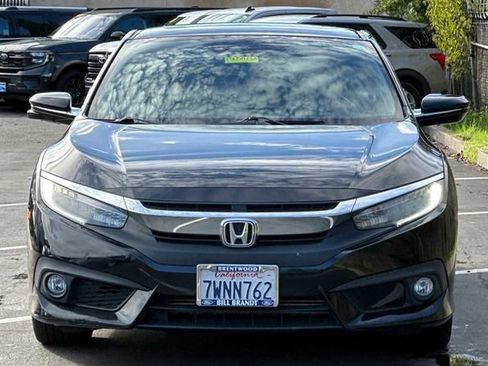 Used 2017 Honda Civic Touring image 6