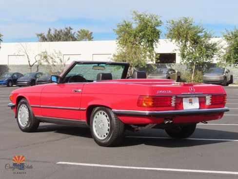 Used 1989 Mercedes-Benz 560 SL image 8