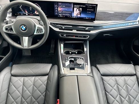 New 2026 BMW X5 xDrive40i w/ M Sport Package image 14