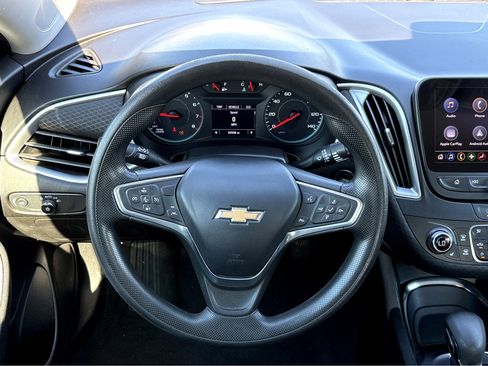 Used 2023 Chevrolet Malibu LT image 13