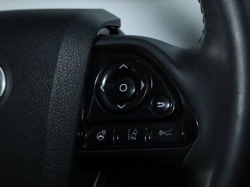 Used 2019 Toyota Prius XLE image 23