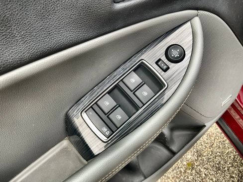 Used 2016 Chevrolet Impala LTZ w/ Enhanced Convenience Package FWD image 15