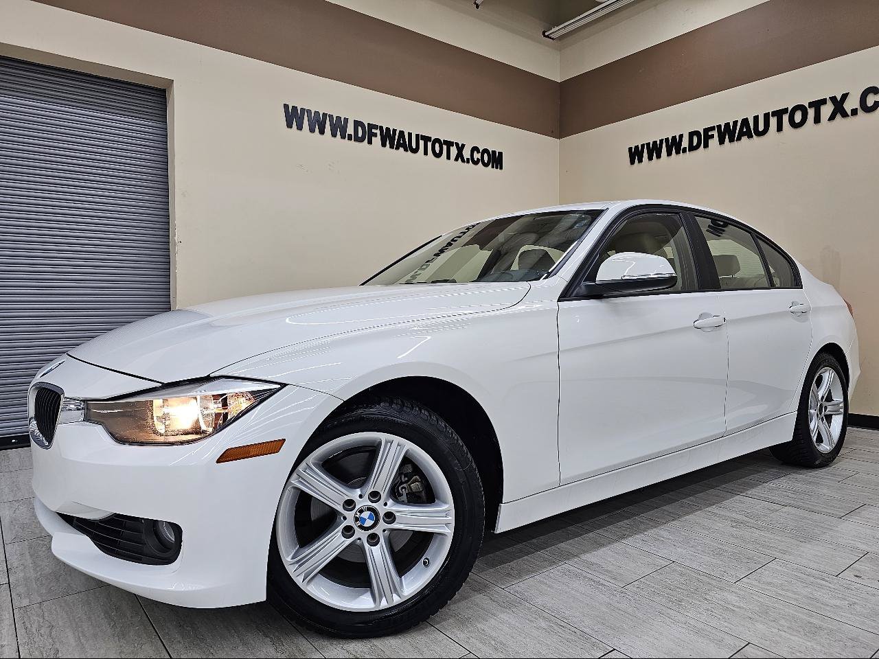 Used 2014 BMW 328i Sedan RWD image 1