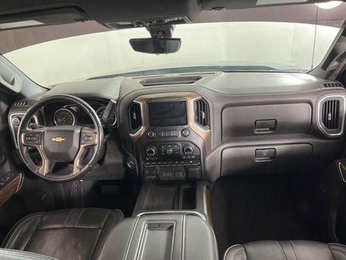 Used 2020 Chevrolet Silverado 1500 High Country w/ Technology Package image 17