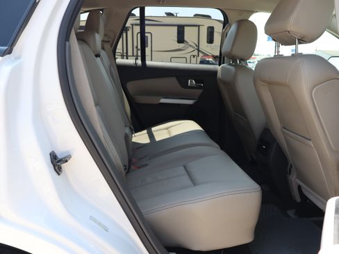 Used 2014 Ford Edge SEL w/ Equipment Group 205A AWD/4WD image 11