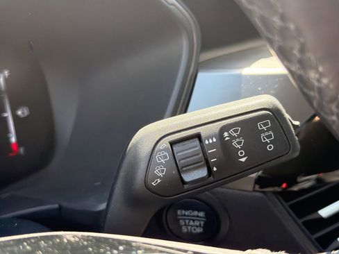Used 2023 Ford Escape Active AWD/4WD image 27