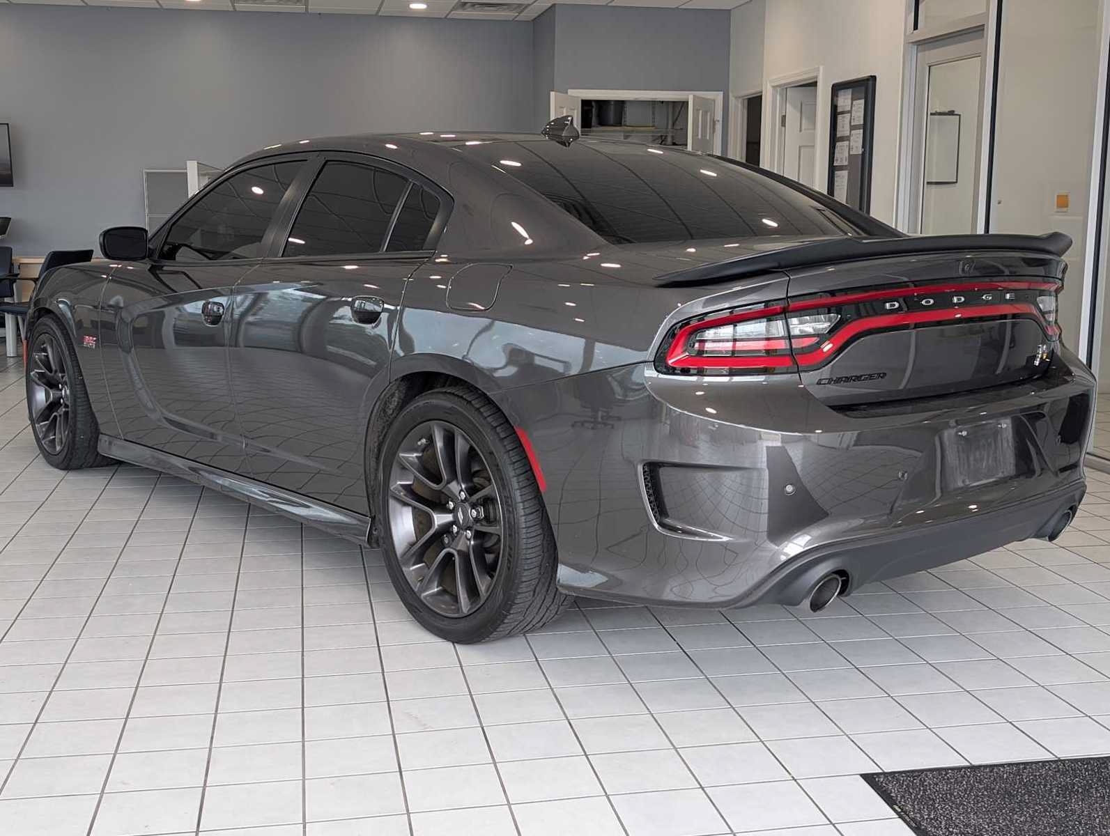 Used 2022 Dodge Charger Scat Pack RWD image 12
