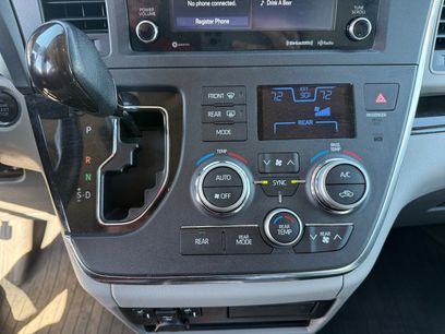Certified 2019 Toyota Sienna XLE