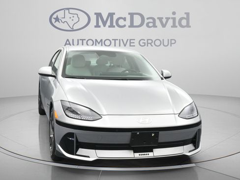 Used 2024 Hyundai Ioniq 6 SEL RWD image 2