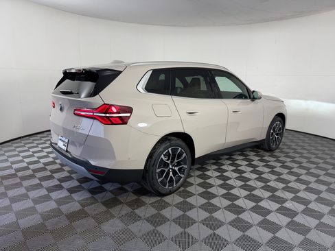 Used 2026 BMW X3 xDrive30i w/ Convenience Package AWD/4WD image 9