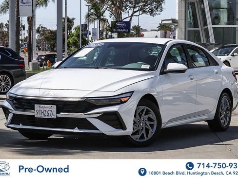 Used 2025 Hyundai Elantra Hybrid FWD image 1