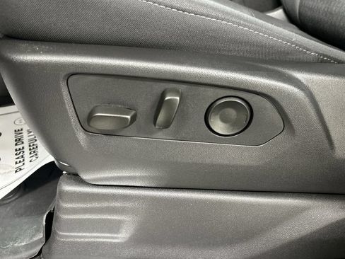 Certified 2025 GMC Sierra 1500 Elevation AWD/4WD image 10