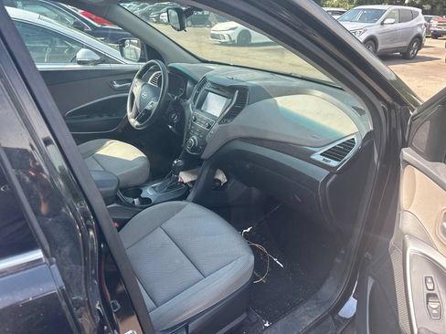 Used 2017 Hyundai Santa Fe Sport AWD/4WD image 4