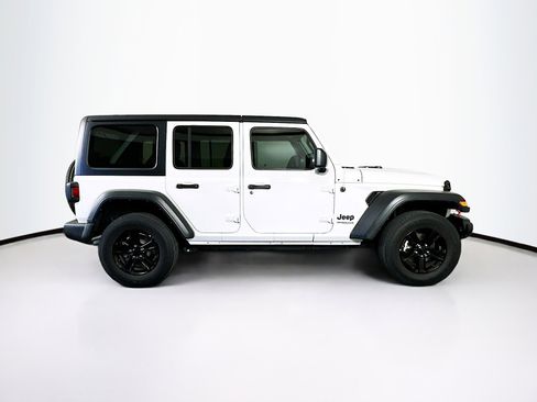 Used 2022 Jeep Wrangler Unlimited Sport image 10