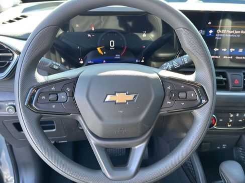 New 2026 Chevrolet TrailBlazer LS image 17