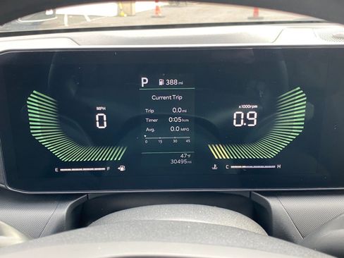 Used 2025 Kia K4 LXS image 42