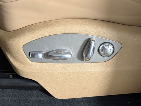 New 2026 Porsche Macan image 29