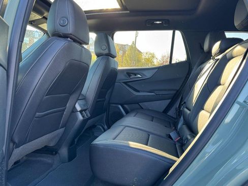 New 2026 Chevrolet Equinox LT w/ Convenience Package II FWD image 7