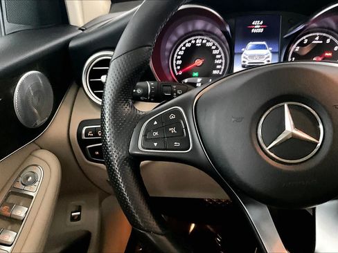 Certified 2018 Mercedes-Benz GLC 300 4MATIC image 24