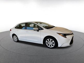 Used 2025 Toyota Corolla LE video 2