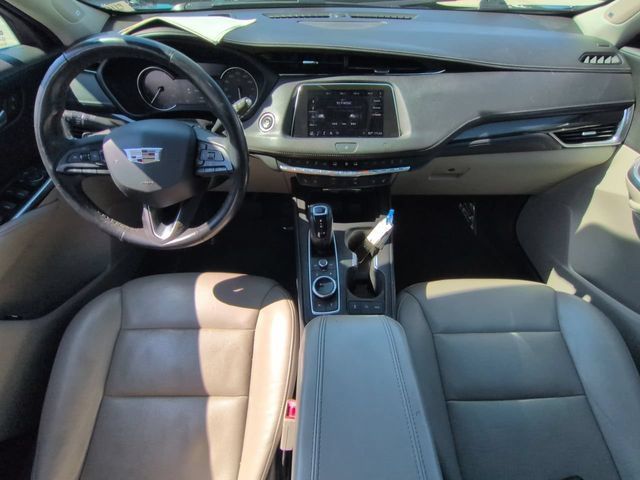 Used 2019 Cadillac XT4 Premium Luxury AWD/4WD image 17