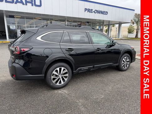 Used 2025 Subaru Outback Premium w/ Popular Package #1A AWD/4WD image 3