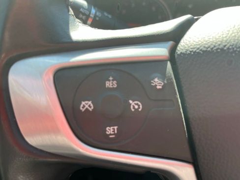 Used 2023 GMC Acadia SLT AWD/4WD image 15