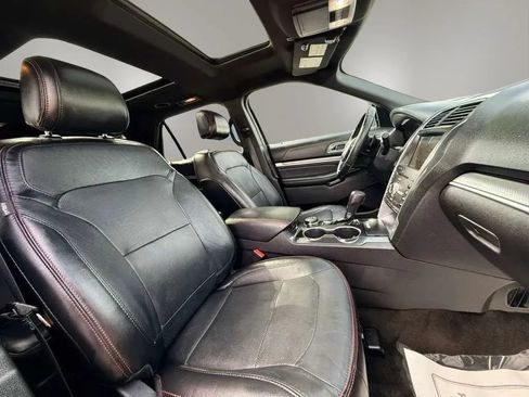 Used 2017 Ford Explorer Sport w/ Equipment Group 401A AWD/4WD image 13