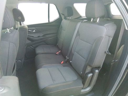 Used 2021 Chevrolet Traverse LS image 13