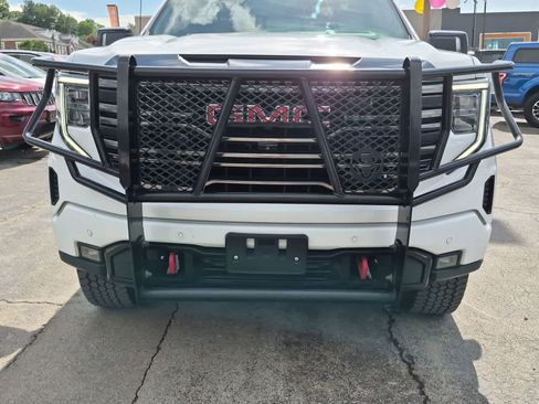 Used 2023 GMC Sierra 1500 AT4 w/ Technology Package AWD/4WD image 37