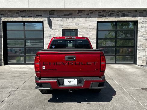 Used 2022 Chevrolet Colorado LT w/ Trail Boss Package AWD/4WD image 4