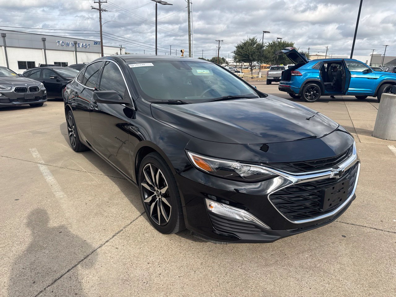 Used 2024 Chevrolet Malibu RS FWD image 3