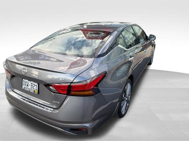 Used 2023 Nissan Altima 2.5 SL AWD/4WD image 4