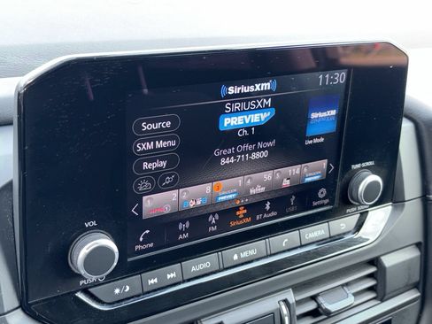 Used 2023 Nissan Pathfinder S FWD image 3