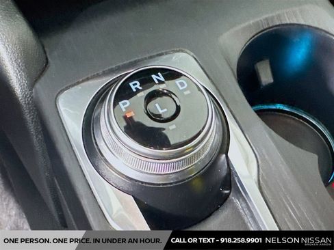 Used 2020 Ford Escape Titanium FWD image 17