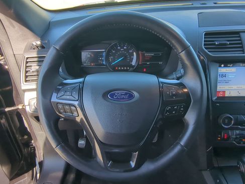 Used 2019 Ford Explorer XLT w/ Equipment Group 202A image 29