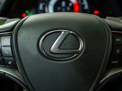 Certified 2024 Lexus ES 350 F Sport w/ Accessory Package (Z2) image 24